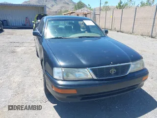 1997 Toyota Avalon XL with VIN 4T1BF12B0VU173301, listed as a IAAI auction lot 42182842 with 278,775 mi miles and . Bid and sale history available at DreamBid. Image 6.