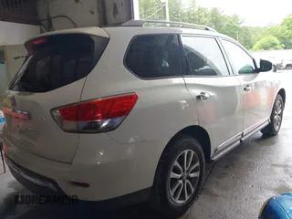 2013 Nissan Pathfinder SV with VIN 5N1AR2MN0DC644822, listed as a IAAI auction lot 42442620 with 135,679 mi miles and . Bid and sale history available at DreamBid. Image 4.