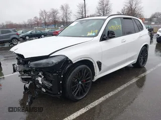 2024 BMW X5 xDrive40i z VIN 5UX23EU04R9V15176, wystawiony jako IAAI lot #41788597 z przebiegiem Nie podano mil oraz . Historia ofert i sprzedaży dostępna na DreamBid. Obrazek 2.