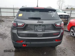 2022 Jeep Compass Trailhawk with VIN 3C4NJDDBXNT206118, listed as a IAAI auction lot 41945077 with 7,785 mi miles and . Bid and sale history available at DreamBid. Image 17.