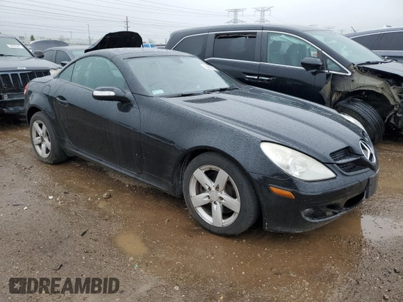 2008 Mercedes-Benz SLK 280 with VIN WDBWK54F18F174893, listed as a Copart auction lot 53960075 with 69,567 mi miles and Salvage title. Bid and sale history available at DreamBid. Image 4.