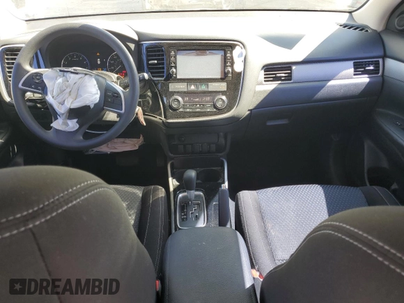 2018 Mitsubishi Outlander ES with VIN JA4AD2A36JZ021942, listed as a Copart auction lot 62025915 with 92,995 mi miles and Salvage title. Bid and sale history available at DreamBid. Image 8.