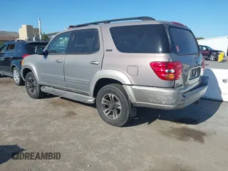 2002 Toyota Sequoia SR5 with VIN 5TDZT34A72S117383, listed as a IAAI auction lot 42219102 with 171,461 mi miles and . Bid and sale history available at carsss.com. Image 3.