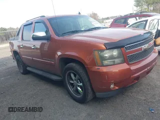 2008 Chevrolet Avalanche 2LT with VIN 3GNFK12308G264917, listed as a IAAI auction lot 41605807 with 217,462 mi miles and . Bid and sale history available at DreamBid. Image 1.
