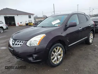 2011 Nissan Rogue SV z VIN JN8AS5MV4BW260472, wystawiony jako IAAI lot #42009320 z przebiegiem 175 687 mil mil oraz . Historia ofert i sprzedaży dostępna na DreamBid. Obrazek 2.