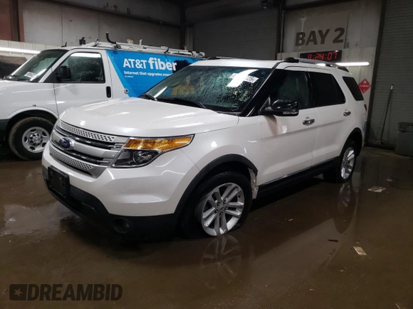 2013 Ford Explorer XLT with VIN 1FM5K8D81DGC93818, listed as a Copart auction lot 50169925 with 124,111 mi miles and Salvage Title. Bid and sale history available at DreamBid. Image 1.