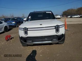 2024 Rivian R1S Adventure with VIN 7PDSGABA6RN039832, listed as a Copart auction lot 80635054 with Not Provided miles and Salvage Title. Bid and sale history available at carsss.com. Image 5.
