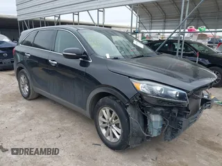 2019 Kia Sorento LX with VIN 5XYPG4A32KG467377, listed as a IAAI auction lot 41341804 with 62,997 mi miles. Bid and sale history available at carsss.com. Image 1.