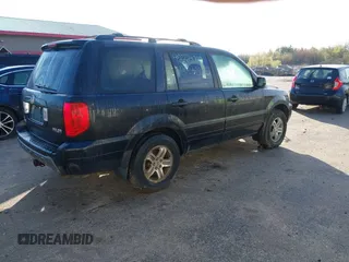 2004 Honda Pilot EX with VIN 5FNYF18484B001905, listed as a IAAI auction lot 42224000 with 254,787 mi miles and . Bid and sale history available at carsss.com. Image 4.