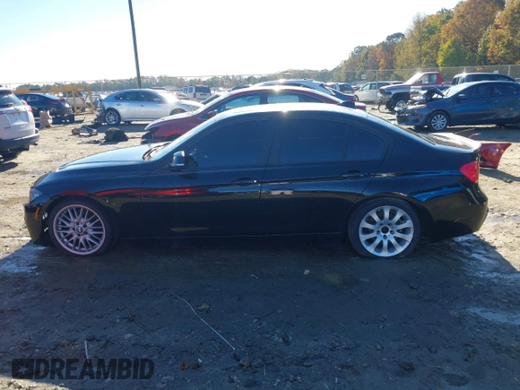2013 BMW 3 Series 328i with VIN WBA3A5G5XDNP25605, listed as a IAAI auction lot 40854040 with 155,511 mi miles. Bid and sale history available at carsss.com. Image 14.