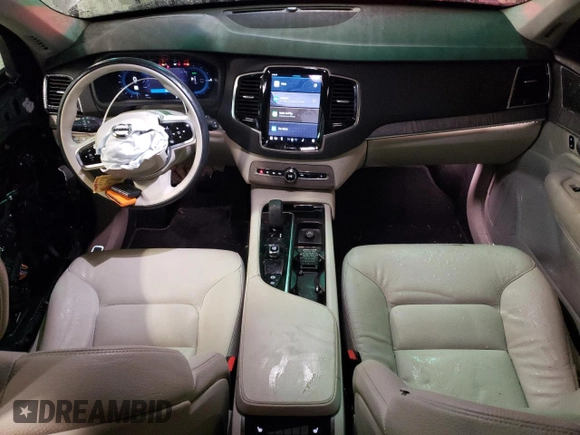 2023 Volvo XC90 with VIN YV4H60CW9P1973753, listed as a Copart auction lot 44823505 with 21,583 mi miles and Salvage Title. Bid and sale history available at DreamBid. Image 8.