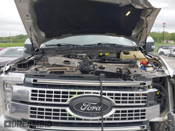 2017 Ford F-250 Lariat with VIN 1FT7W2BT0HED15184, listed as a IAAI auction lot 42133773 with 88,679 mi miles and . Bid and sale history available at DreamBid. Image 10.