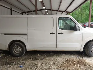 2015 Nissan NV SV with VIN 1N6BF0KL8FN800567, listed as a IAAI auction lot 42042724 with 168,459 mi miles. Bid and sale history available at carsss.com. Image 13.