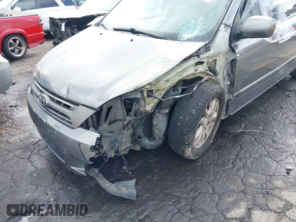 2010 Kia Sedona EX with VIN KNDMH4C33A6342127, listed as a IAAI auction lot 41570657 with 249,395 mi miles. Bid and sale history available at carsss.com. Image 6.