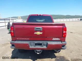 2015 Chevrolet Silverado 2500HD Built After Aug 14 High Country with VIN 1GC1KXEG1FF500025, listed as a IAAI auction lot 42042084 with 164,353 mi miles. Bid and sale history available at carsss.com. Image 16.