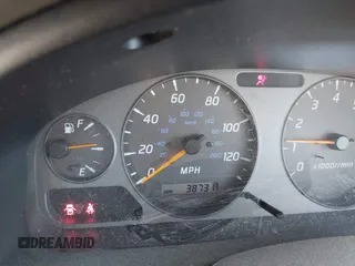 2001 Nissan Sentra GXE z VIN 3N1CB51D01L473085, wystawiony jako IAAI lot #41615385 z przebiegiem 38 731 mil mil oraz . Historia ofert i sprzedaży dostępna na DreamBid. Obrazek 16.