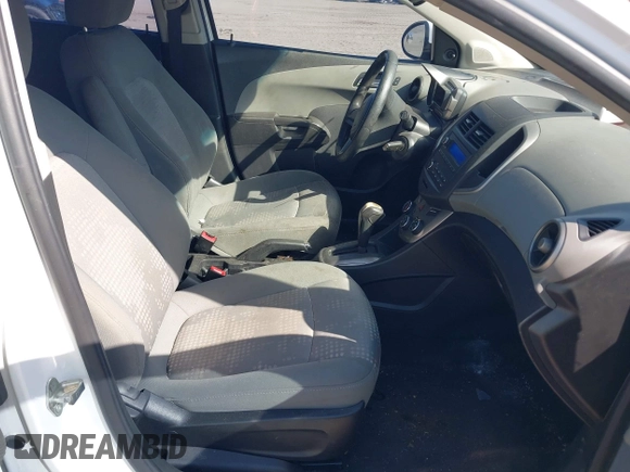 2014 Chevrolet Sonic LS with VIN 1G1JA6SH2E4186088, listed as a IAAI auction lot 42160978 with 184,693 mi miles and . Bid and sale history available at DreamBid. Image 5.