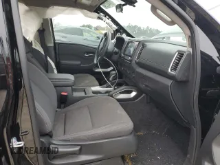 2024 Nissan Frontier SV z VIN 1N6ED1EJ6RN610001, wystawiony jako Copart lot #86741134 z przebiegiem 4 560 mil mil oraz Szkoda całkowita • Salvage title. Historia ofert i sprzedaży dostępna na DreamBid. Obrazek 7.