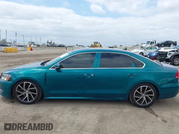 2014 Volkswagen Passat SE с VIN 1VWBN7A32EC043821, выставлен на аукционе IAAI как лот 42047327 с пробегом 104 403 миль миль и . История ставок и продаж доступна на DreamBid. Изображение 14.