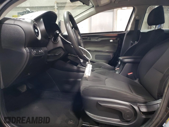 2021 Kia Forte LXS z VIN 3KPF24AD6ME369424, wystawiony jako Copart lot #66478845 z przebiegiem 118 493 mil mil oraz Czysty tytuł • Clean title. Historia ofert i sprzedaży dostępna na DreamBid. Obrazek 7.