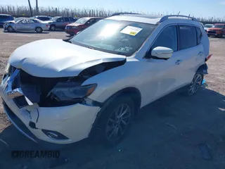 2015 Nissan Rogue SV with VIN 5N1AT2MV4FC905034, listed as a IAAI auction lot 41696720 with 170,132 mi miles. Bid and sale history available at carsss.com. Image 2.