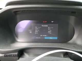 2023 Volvo XC40 Plus Dark Theme с VIN YV4L12UW6P2050773, выставлен на аукционе Copart как лот 62941745 с пробегом 39 865 миль миль и Списание • Salvage title. История ставок и продаж доступна на DreamBid. Изображение 9.