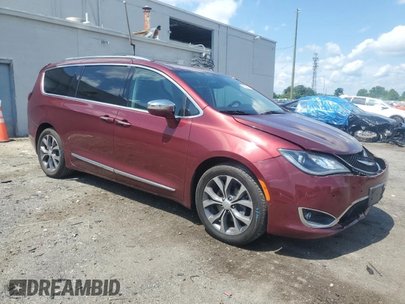 2017 Chrysler Pacifica Limited z VIN 2C4RC1GG9HR803866, wystawiony jako Copart lot #58825685 z przebiegiem 90 872 mil mil oraz Szkoda całkowita • Salvage title. Historia ofert i sprzedaży dostępna na DreamBid. Obrazek 4.