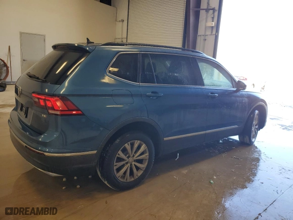 2018 Volkswagen Tiguan SEL with VIN 3VV3B7AX0JM014850, listed as a Copart auction lot 48732235 with 102,320 mi miles and Clean Title. Bid and sale history available at carsss.com. Image 3.