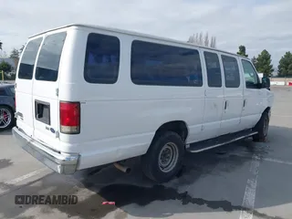 2013 Ford Econoline Passenger XL z VIN 1FBSS3BL4DDA83236, wystawiony jako IAAI lot #41477441 z przebiegiem 164 210 mil mil oraz . Historia ofert i sprzedaży dostępna na DreamBid. Obrazek 4.