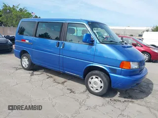 2000 Volkswagen EuroVan с VIN WV2MH4703YH022435, выставлен на аукционе IAAI как лот 42106304 с пробегом 185 376 миль миль и . История ставок и продаж доступна на DreamBid. Изображение 1.