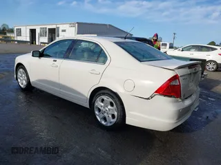 2011 Ford Fusion SE with VIN 3FAHP0HA2BR340657, listed as a IAAI auction lot 41899051 with 100,487 mi miles. Bid and sale history available at carsss.com. Image 3.