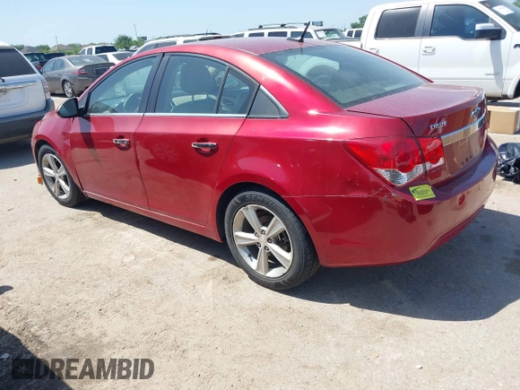 2014 Chevrolet Cruze 2LT z VIN 1G1PE5SB9E7325636, wystawiony jako IAAI lot #41991679 z przebiegiem 103 492 mil mil oraz . Historia ofert i sprzedaży dostępna na DreamBid. Obrazek 3.