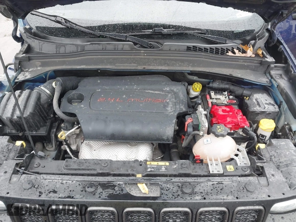 2021 Jeep Renegade Latitude with VIN ZACNJDBB4MPM54242, listed as a IAAI auction lot 41199702 with 72,415 mi miles and . Bid and sale history available at DreamBid. Image 10.
