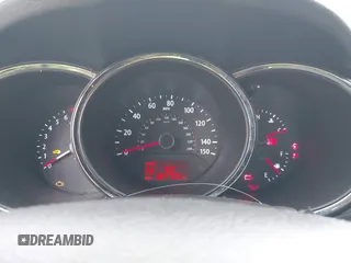 2013 Kia Sorento EX z VIN 5XYKU4A6XDG330770, wystawiony jako IAAI lot #42226062 z przebiegiem 184 705 mil mil oraz . Historia ofert i sprzedaży dostępna na DreamBid. Obrazek 7.