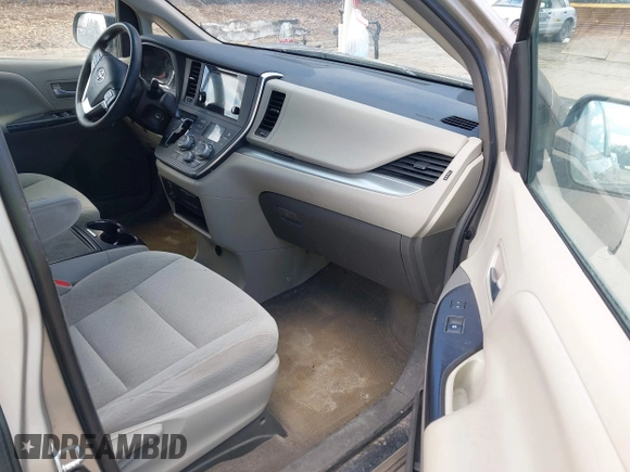 2015 Toyota Sienna LE AAS с VIN 5TDKK3DC0FS630972, выставлен на аукционе IAAI как лот 41898691 с пробегом 112 517 миль миль и . История ставок и продаж доступна на DreamBid. Изображение 5.