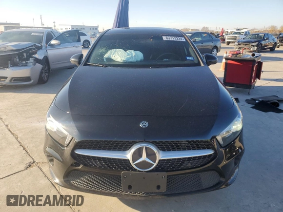 2020 Mercedes-Benz A 220 z VIN W1K3G4EB6LJ228454, wystawiony jako Copart lot #83713224 z przebiegiem 49 115 mil mil oraz Szkoda całkowita • Salvage title. Historia ofert i sprzedaży dostępna na DreamBid. Obrazek 5.