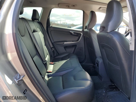 2016 Volvo XC60 T6 Drive-E with VIN YV449MDK0G2879103, listed as a Copart auction lot 48028674 with 0 mi miles. Bid and sale history available at carsss.com. Image 10.