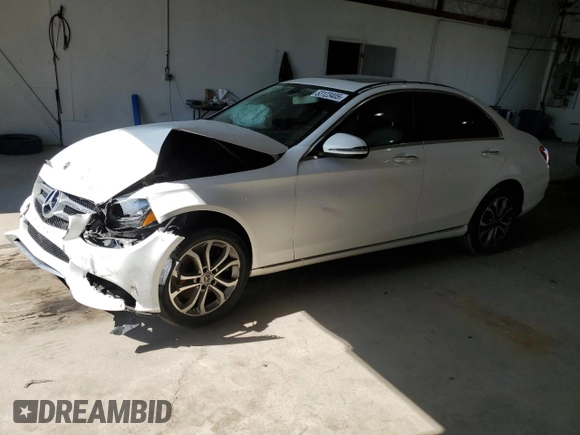 2018 Mercedes-Benz C 300 z VIN 55SWF4KB0JU235398, wystawiony jako Copart lot #53123405 z przebiegiem 85 265 mil mil oraz Szkoda całkowita • Salvage title. Historia ofert i sprzedaży dostępna na DreamBid. Obrazek 1.