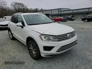 2015 Volkswagen Touareg Lux с VIN WVGEP9BP2FD002247, выставлен на аукционе Copart как лот 41924615 с пробегом 127 543 миль миль и Списание • Salvage title. История ставок и продаж доступна на DreamBid. Изображение 12.