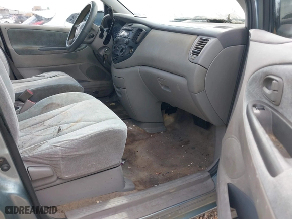 2003 Mazda MPV LX with VIN JM3LW28A830351254, listed as a IAAI auction lot 41703167 with 232,786 mi miles. Bid and sale history available at carsss.com. Image 5.