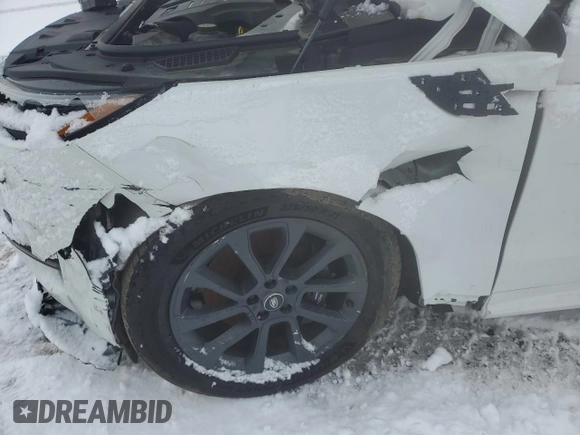 2024 Land Rover Range Rover Sport Dynamic SE z VIN SAL1L9FUXRA167587, wystawiony jako Copart lot #50712295 z przebiegiem Nie podano mil oraz Nie do naprawy • Non repairable. Historia ofert i sprzedaży dostępna na DreamBid. Obrazek 9.