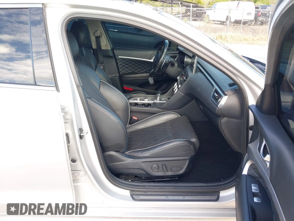 2019 Genesis G70 2.0T Advanced with VIN KMTG44LA2KU029902, listed as a IAAI auction lot 41977468 with 43,365 mi miles. Bid and sale history available at carsss.com. Image 5.