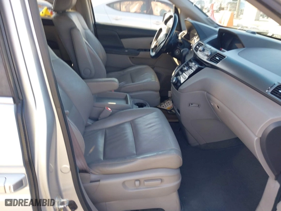 2011 Honda Odyssey EX-L with VIN 5FNRL5H62BB010876, listed as a IAAI auction lot 41981812 with 195,734 mi miles. Bid and sale history available at carsss.com. Image 5.