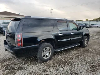 2007 GMC Yukon XL with VIN 1GKFK66807J204388, listed as a Copart auction lot 75603914 with 249,745 mi miles and Clean Title. Bid and sale history available at carsss.com. Image 3.