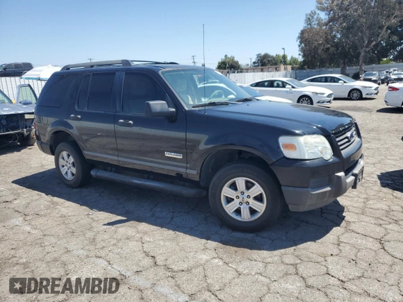2006 Ford Explorer XLS z VIN 1FMEU62E66ZA11736, wystawiony jako Copart lot #53735445 z przebiegiem 199 254 mil mil oraz Tytuł czysty. Historia ofert i sprzedaży dostępna na DreamBid. Obrazek 4.