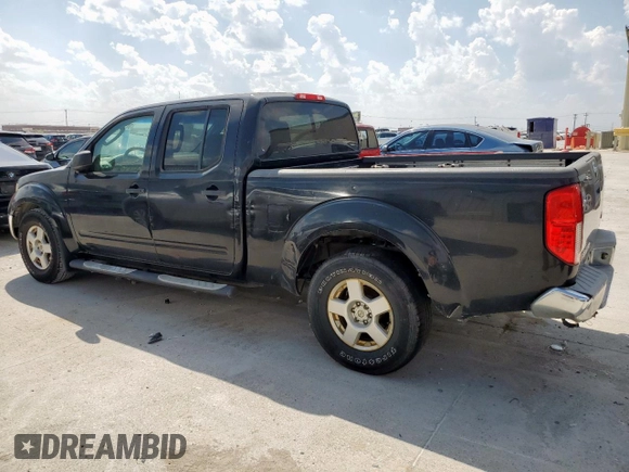 2007 Nissan Frontier SE z VIN 1N6AD09U07C455080, wystawiony jako Copart lot #50559445 z przebiegiem 134 728 mil mil oraz Czysty tytuł • Clean title. Historia ofert i sprzedaży dostępna na DreamBid. Obrazek 2.