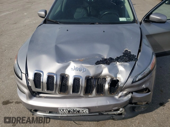 2017 Jeep Cherokee Limited with VIN 1C4PJMDB8HW512340, listed as a Copart auction lot 49823865 with 130,386 mi miles and Salvage Title. Bid and sale history available at carsss.com. Image 14.