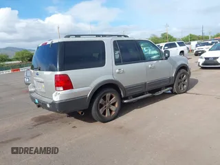 2006 Ford Expedition Special Service z VIN 1FMFU15506LA14718, wystawiony jako IAAI lot #41838659 z przebiegiem 117 497 mil mil oraz . Historia ofert i sprzedaży dostępna na DreamBid. Obrazek 4.