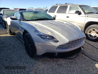 2017 Aston Martin DB11 z VIN SCFRMFAV6HGL00560, wystawiony jako Copart lot #62420112 z przebiegiem Nie podano mil oraz . Historia ofert i sprzedaży dostępna na DreamBid. Obrazek 1.