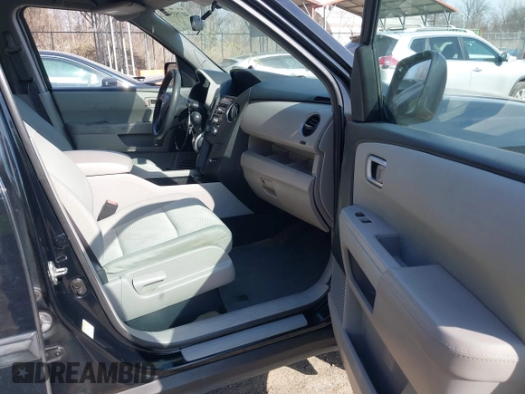 2014 Honda Pilot LX with VIN 5FNYF4H22EB015512, listed as a IAAI auction lot 41753515 with 152,287 mi miles and . Bid and sale history available at DreamBid. Image 5.